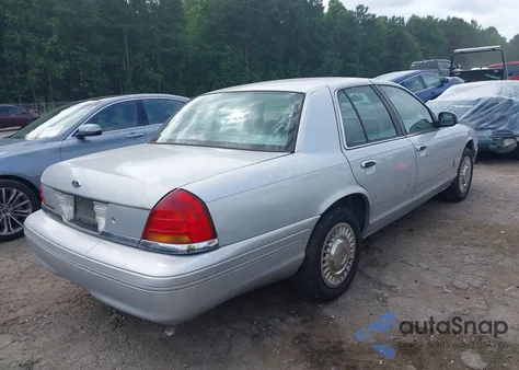 2000 Ford Crown Victoria Police Interceptor из США, поврежденный, VIN 2FAFP71W0YX183498